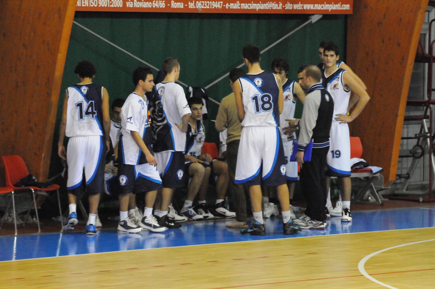 2010-12-22-U19Ecc-Eurobasket-SMG-001
