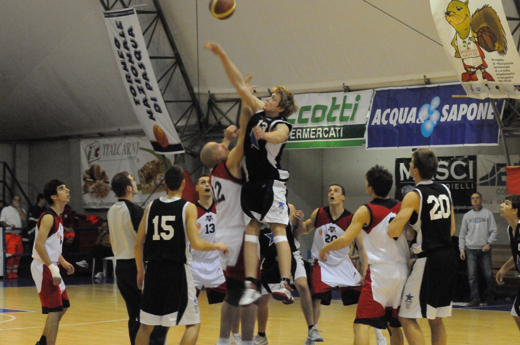 2011-11-27 CGold Virtus Basket Aprilia - Minerva Basket Roma