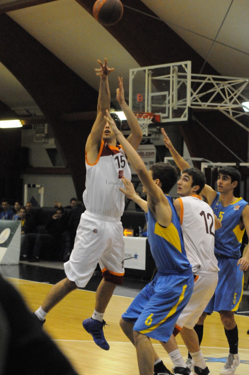 2011-12-28-NIJT-VirtusRM-Maccabi-114