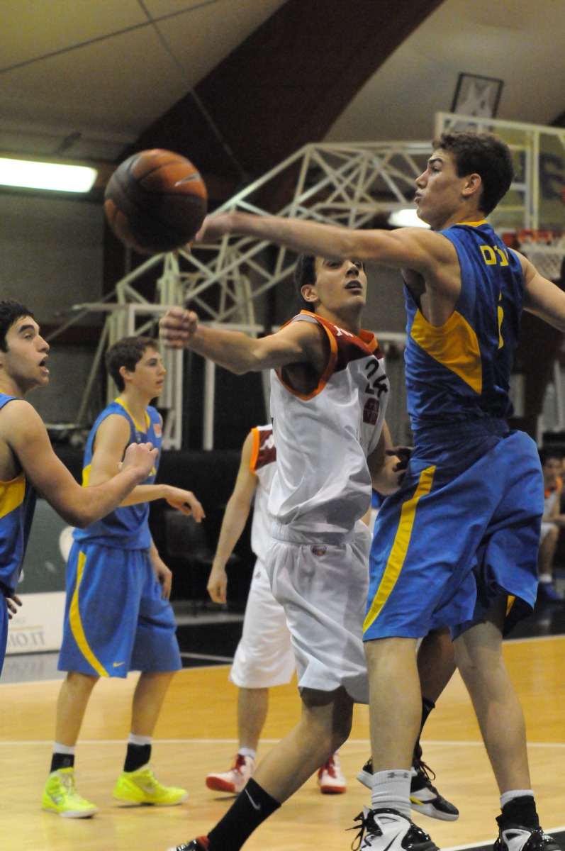 2011-12-28-NIJT-VirtusRM-Maccabi-403
