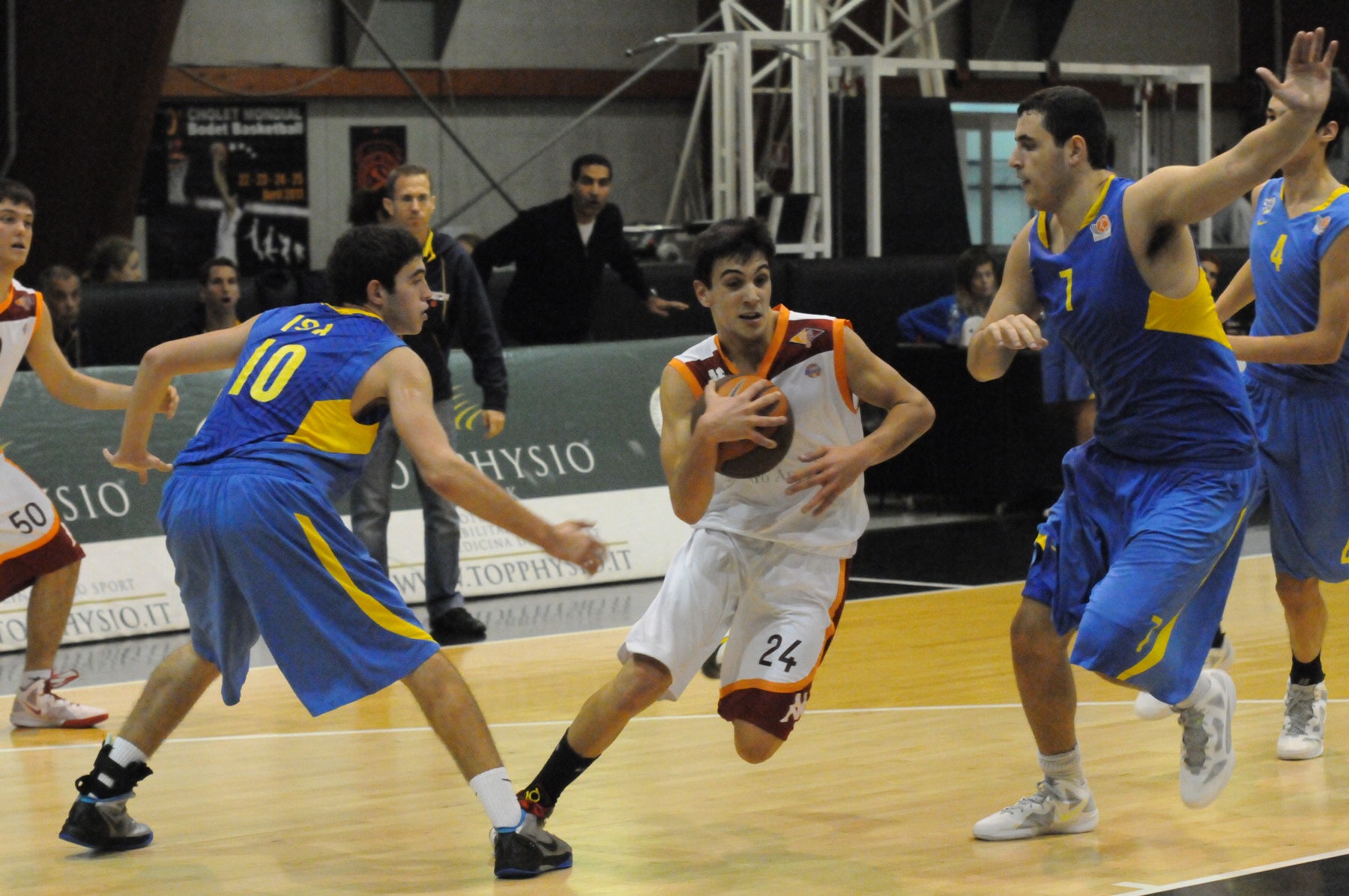 2011-12-28-NIJT-VirtusRM-Maccabi-435