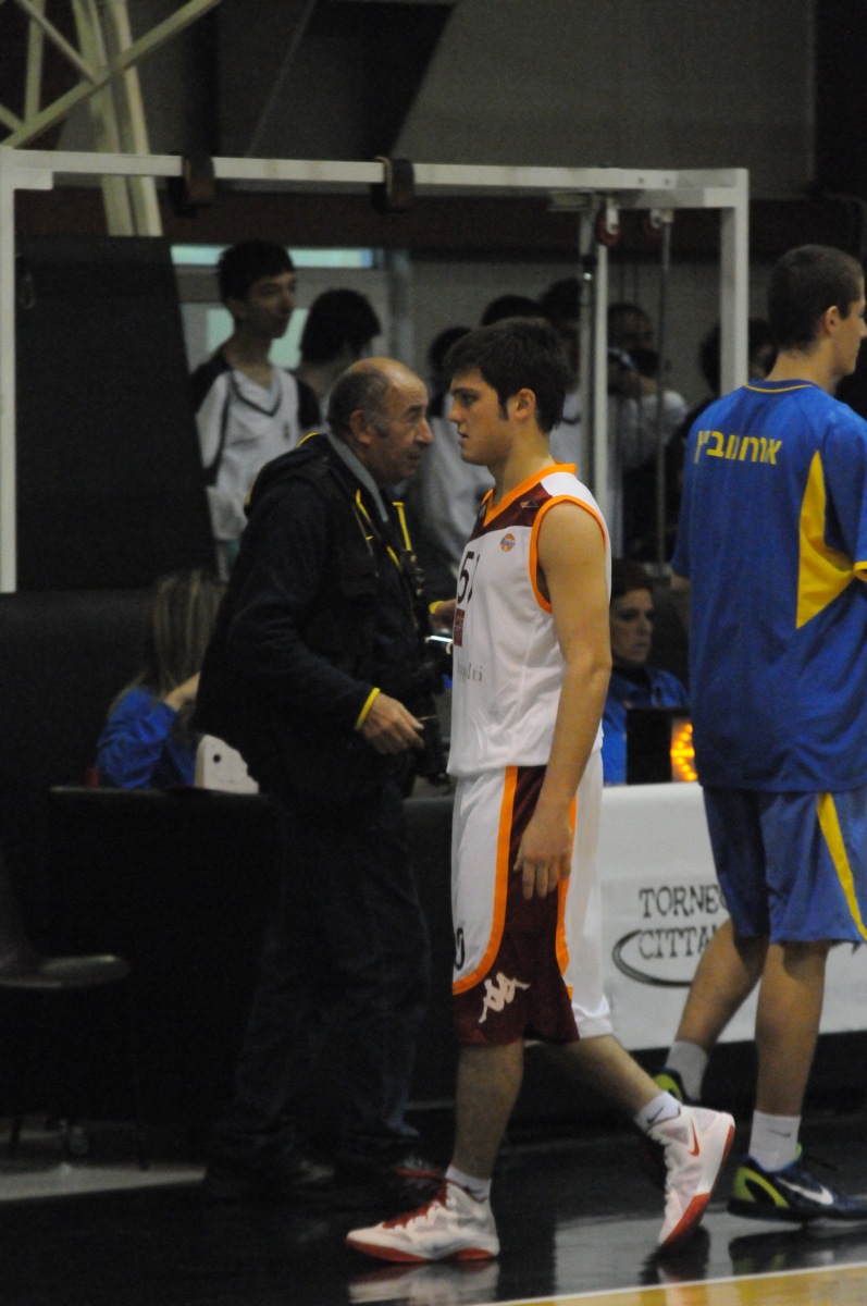 2011-12-28-NIJT-VirtusRM-Maccabi-524