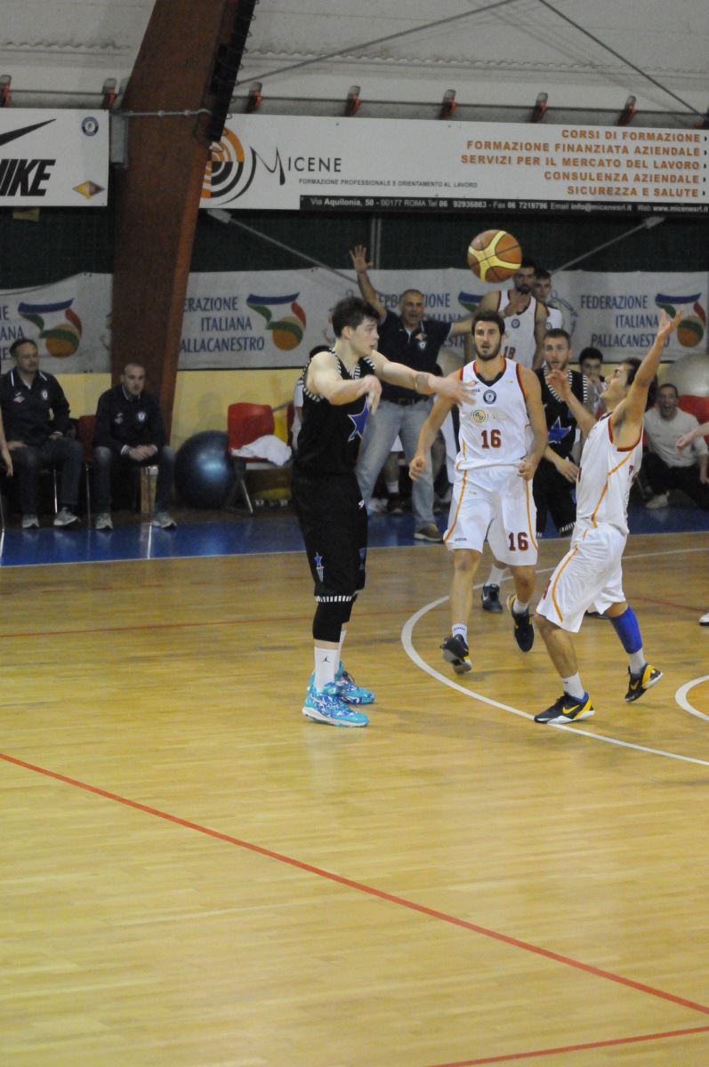2014-04-30-DNB-Eurobasket-Stella-210
